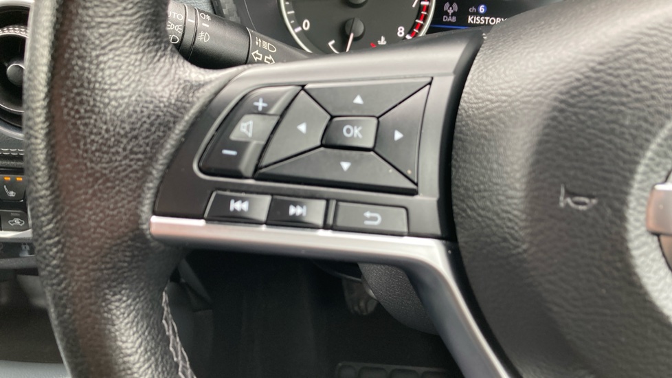 Nissan Juke 1.0 DiG-T 114 Tekna 5dr Petrol Hatchback - Image 30
