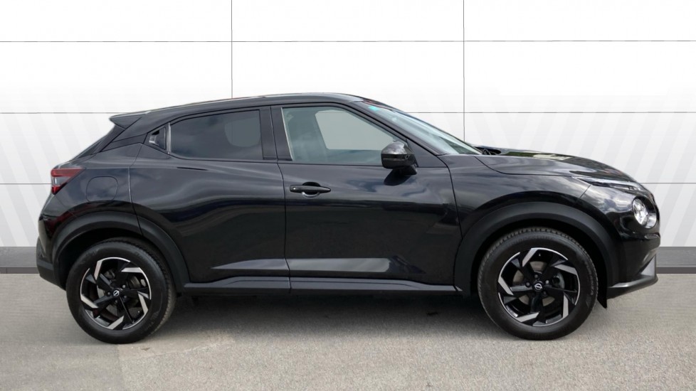 Nissan Juke 1.0 DiG-T 114 N-Connecta 5dr Petrol Hatchback - Image 5