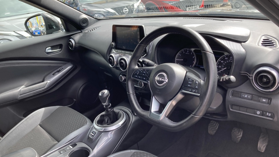 Nissan Juke 1.0 DiG-T 114 N-Connecta 5dr Petrol Hatchback - Image 11