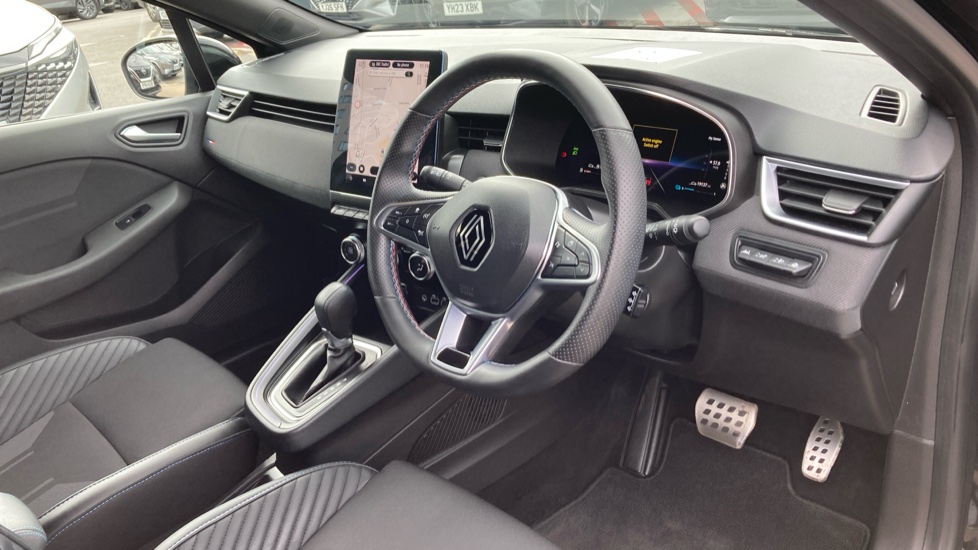 Renault Clio 1.6 E-TECH full hybrid 145 Esprit Alpine 5dr Auto Hybrid Hatchback - Image 11