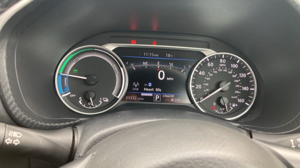 Nissan Juke 1.6 Hybrid N-Connecta 5dr Auto Hybrid Hatchback - Image 18