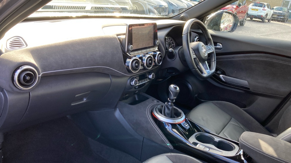 Nissan Juke 1.0 DiG-T 114 Tekna+ 5dr Petrol Hatchback - Image 9