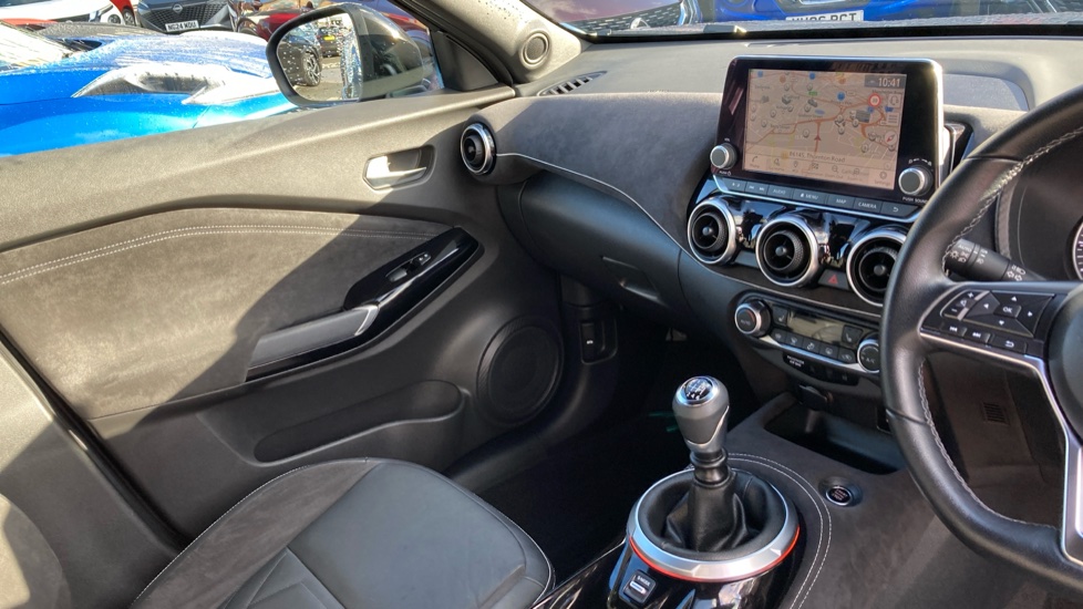 Nissan Juke 1.0 DiG-T 114 Tekna+ 5dr Petrol Hatchback - Image 14