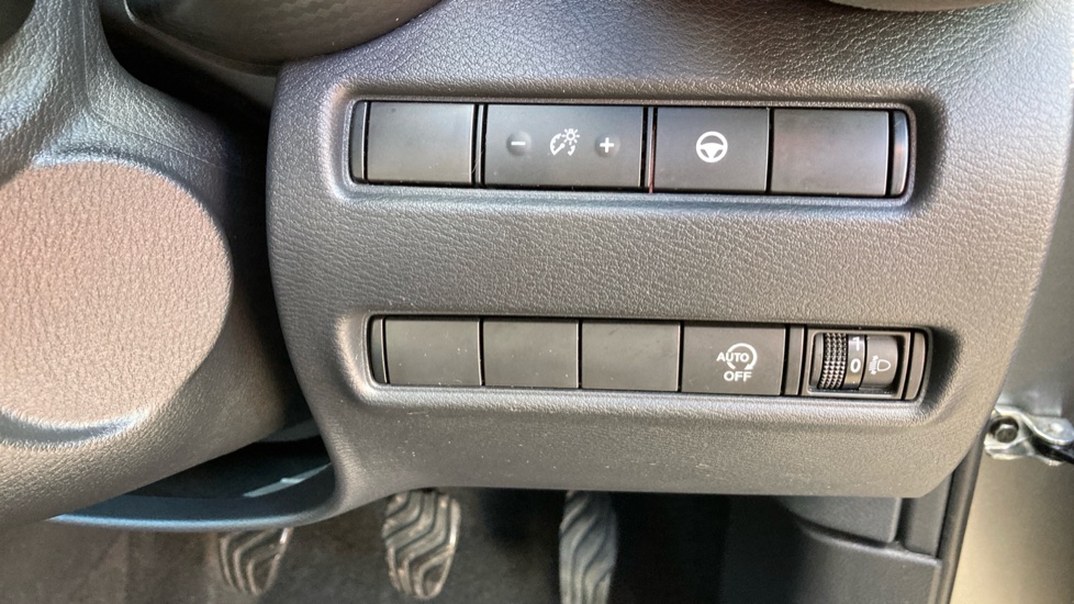 Nissan Juke 1.0 DiG-T 114 Tekna+ 5dr Petrol Hatchback - Image 25