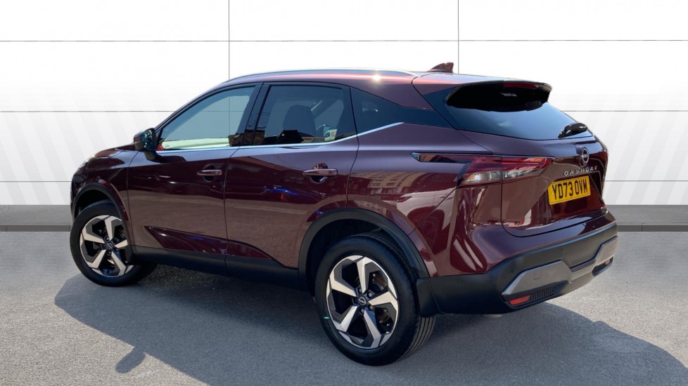 Nissan Qashqai 1.3 DiG-T MH N-Connecta 5dr Petrol Hatchback - Image 2