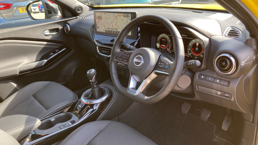 Nissan Juke 1.0 DiG-T Tekna 5dr Petrol Hatchback - Image 11