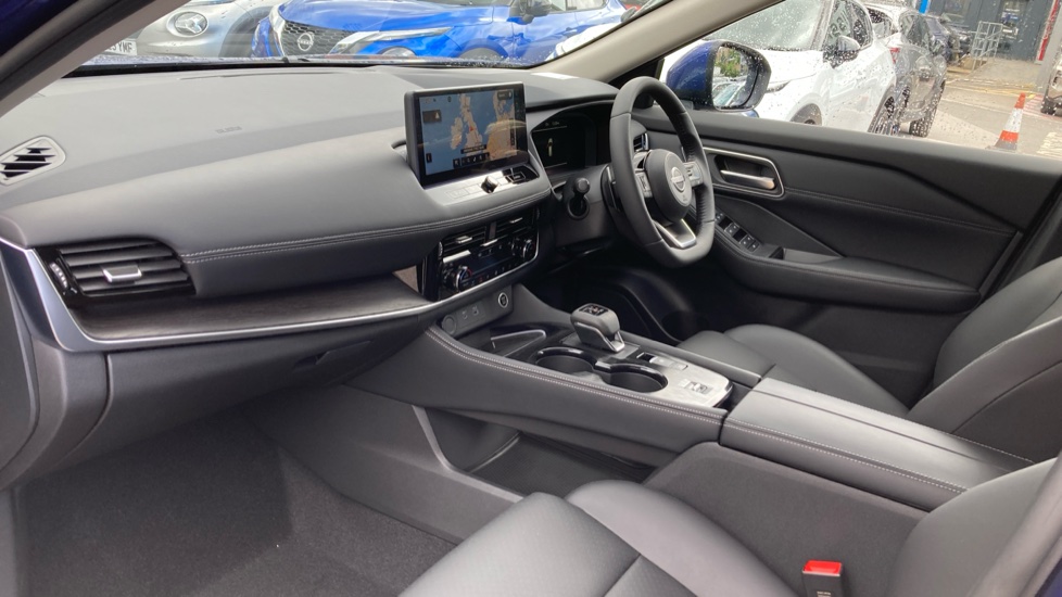 Nissan X-Trail 1.5 MHEV 163 Tekna 5dr Xtronic Petrol Station Wagon - Image 9