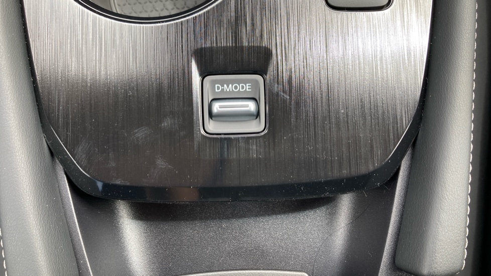 Nissan X-Trail 1.5 MHEV 163 Tekna 5dr Xtronic Petrol Station Wagon - Image 28