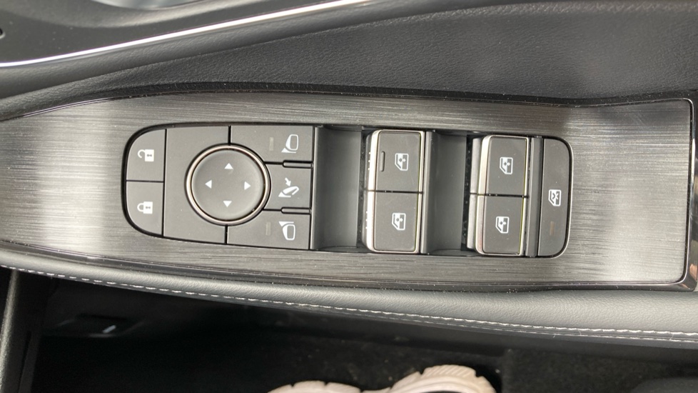 Nissan X-Trail 1.5 MHEV 163 Tekna 5dr Xtronic Petrol Station Wagon - Image 32