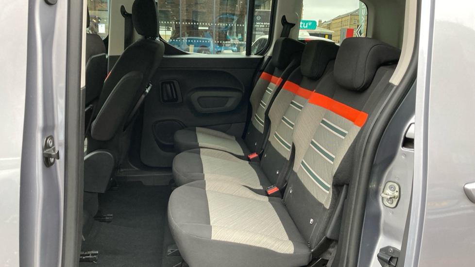 Citroen Berlingo 100kW Flair XTR M 50kWh 5dr Auto Electric Estate - Image 16