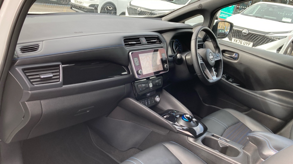 Nissan LEAF 110kW Shiro 39kWh 5dr Auto Electric Hatchback - Image 9