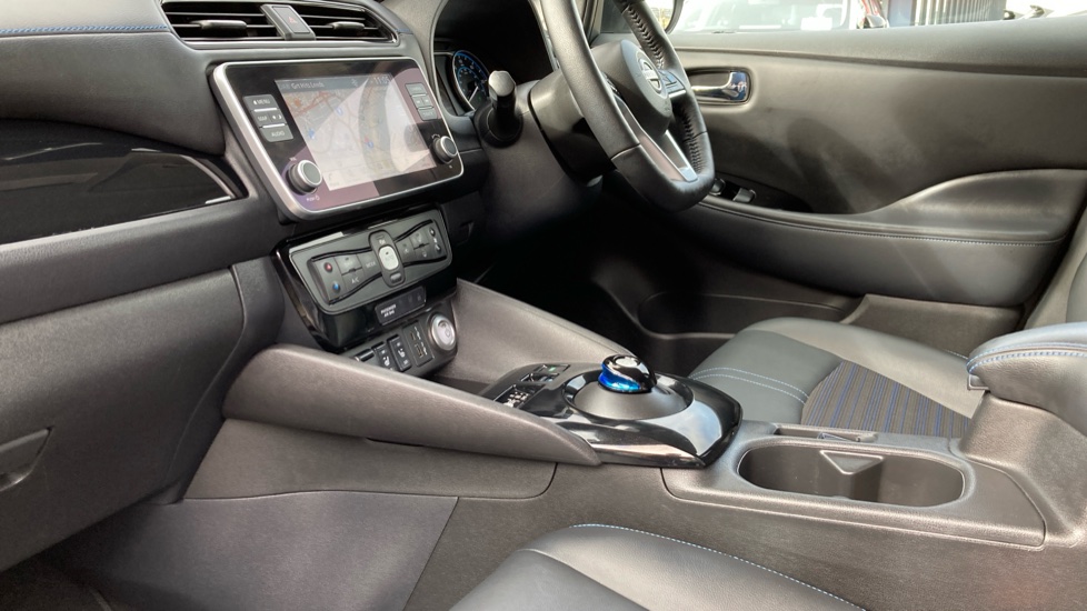 Nissan LEAF 110kW Shiro 39kWh 5dr Auto Electric Hatchback - Image 13