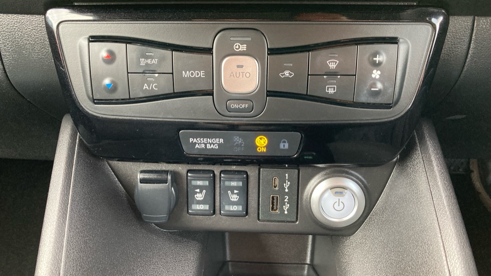 Nissan LEAF 110kW Shiro 39kWh 5dr Auto Electric Hatchback - Image 23