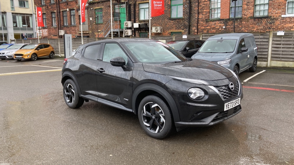 Nissan Juke 1.6 Hybrid N-Connecta 5dr Auto Hybrid Hatchback - Image 8