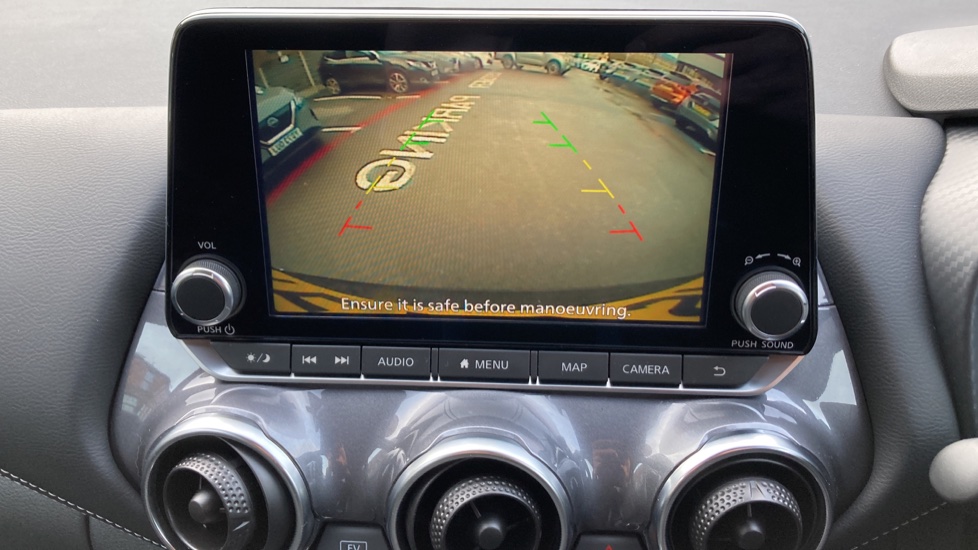 Nissan Juke 1.6 Hybrid N-Connecta 5dr Auto Hybrid Hatchback - Image 21