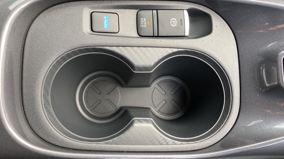 Nissan Juke 1.6 Hybrid N-Connecta 5dr Auto Hybrid Hatchback - Image 22