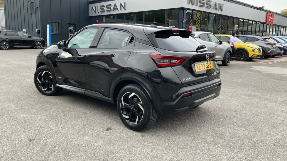 Nissan Juke 1.6 Hybrid N-Connecta 5dr Auto Hybrid Hatchback - Image 32