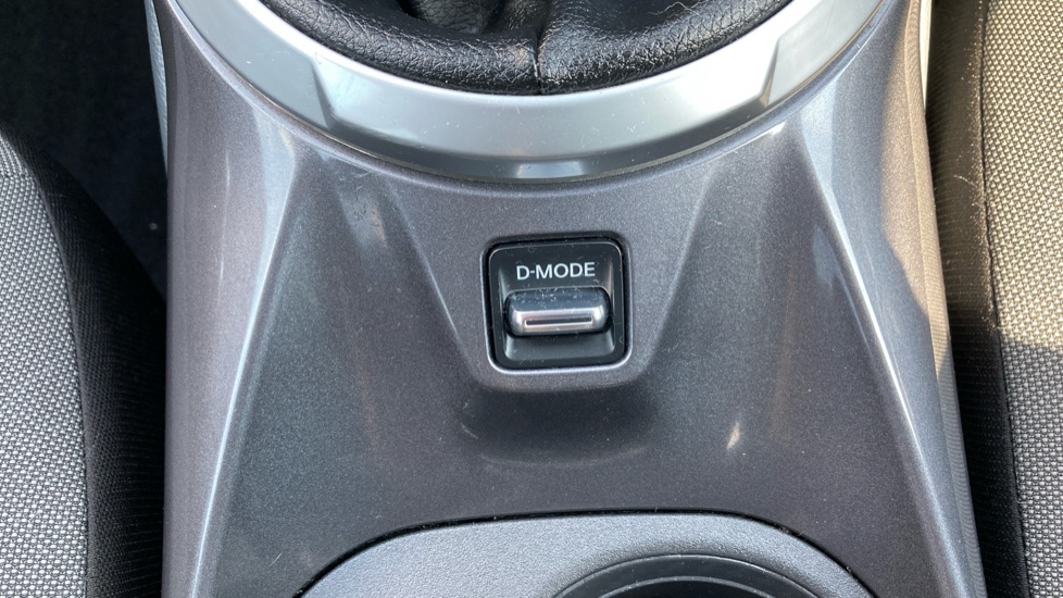 Nissan Juke 1.0 DiG-T 114 Enigma 5dr Petrol Hatchback - Image 26