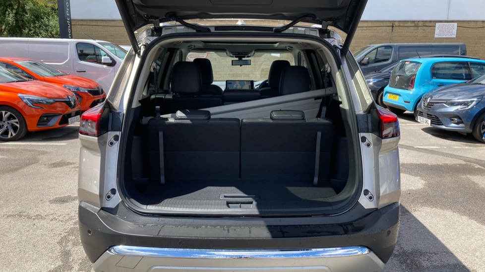 Nissan X-Trail 1.5 MHEV 163 Tekna 5dr [7 Seat] Xtronic Petrol Station Wagon - Image 4