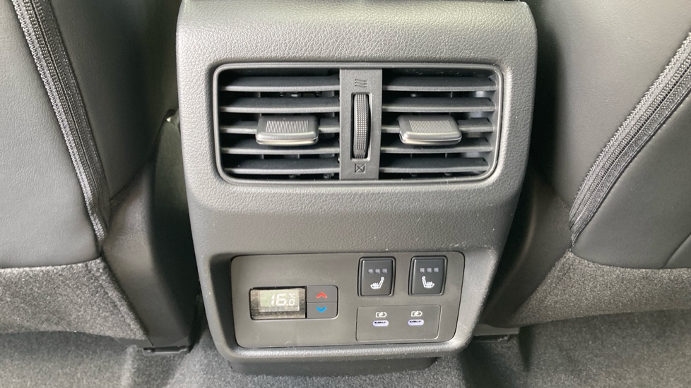 Nissan X-Trail 1.5 MHEV 163 Tekna 5dr [7 Seat] Xtronic Petrol Station Wagon - Image 21