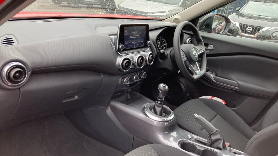 Nissan Juke 1.0 DiG-T 114 Acenta 5dr Petrol Hatchback - Image 9