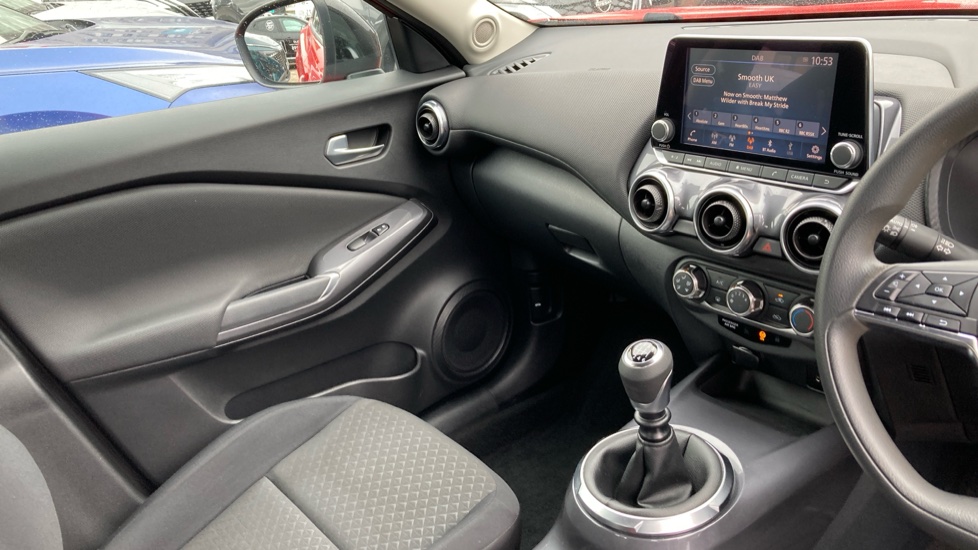 Nissan Juke 1.0 DiG-T 114 Acenta 5dr Petrol Hatchback - Image 14
