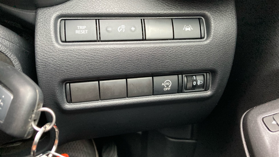 Nissan Juke 1.0 DiG-T 114 Acenta 5dr Petrol Hatchback - Image 28