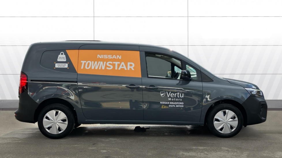 Nissan Townstar L2 Petrol 1.3 Tekna Van Auto [Safety] - Image 5