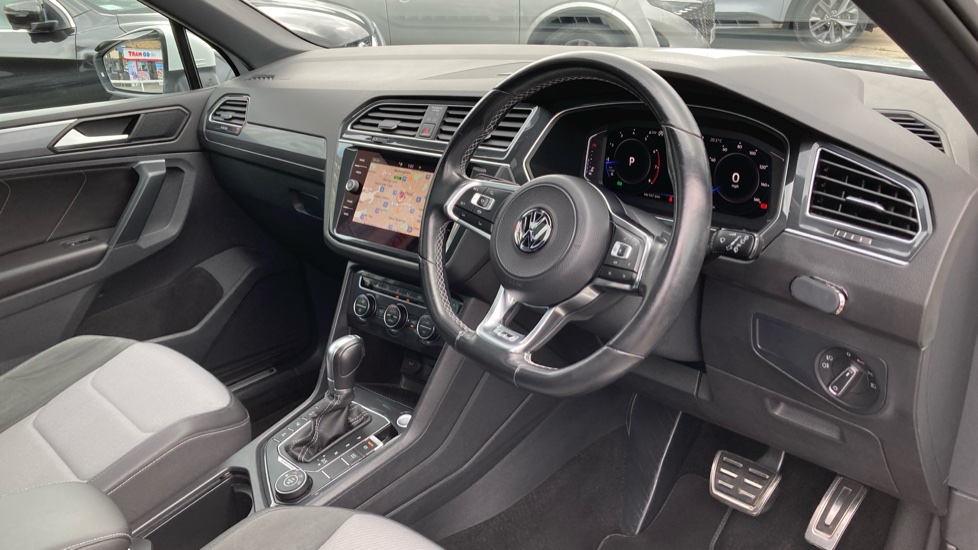 Volkswagen Tiguan 2.0 TSi 190 4Motion R-Line Tech 5dr DSG Petrol Estate - Image 11