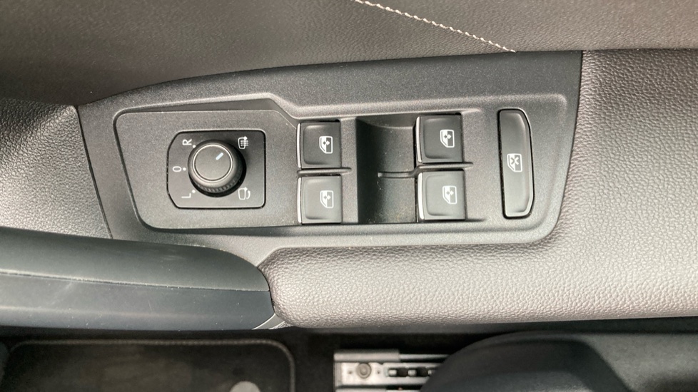Volkswagen Tiguan 2.0 TSi 190 4Motion R-Line Tech 5dr DSG Petrol Estate - Image 30