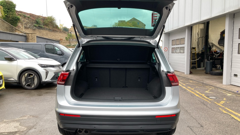 Volkswagen Tiguan 1.5 TSi EVO 150 Match 5dr Petrol Estate - Image 4