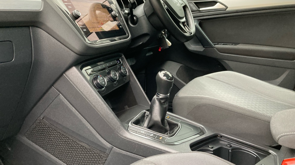 Volkswagen Tiguan 1.5 TSi EVO 150 Match 5dr Petrol Estate - Image 13