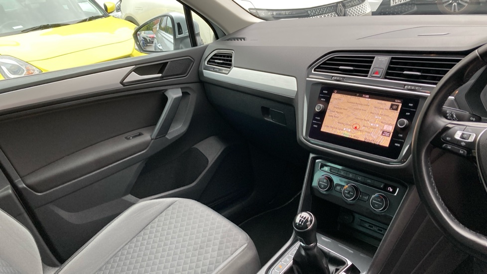 Volkswagen Tiguan 1.5 TSi EVO 150 Match 5dr Petrol Estate - Image 14