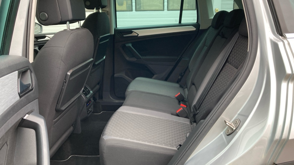 Volkswagen Tiguan 1.5 TSi EVO 150 Match 5dr Petrol Estate - Image 16
