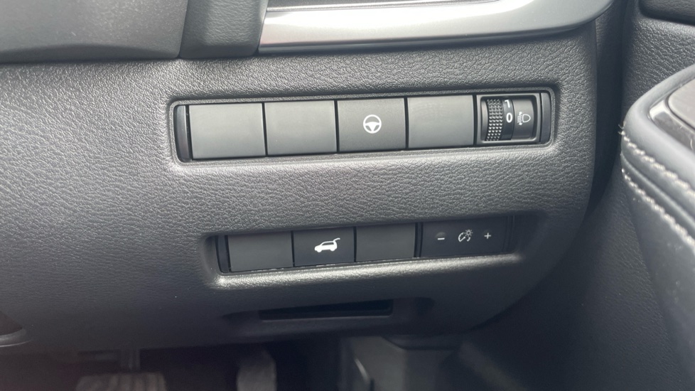Nissan X-Trail 1.5 E-Power 204 N-Connecta 5dr Xtronic Hybrid Station Wagon - Image 39