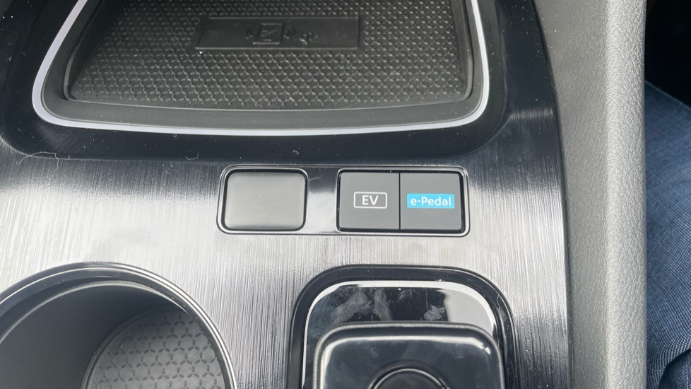 Nissan X-Trail 1.5 E-Power 204 N-Connecta 5dr Xtronic Hybrid Station Wagon - Image 60