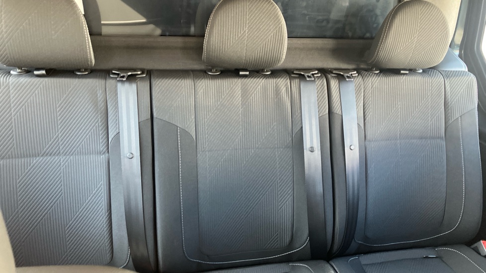 Nissan Primastar 30 L1 Diesel 2.0 dCi 170ps H1 Tekna Crew Van Auto [9 Speed] - Image 15