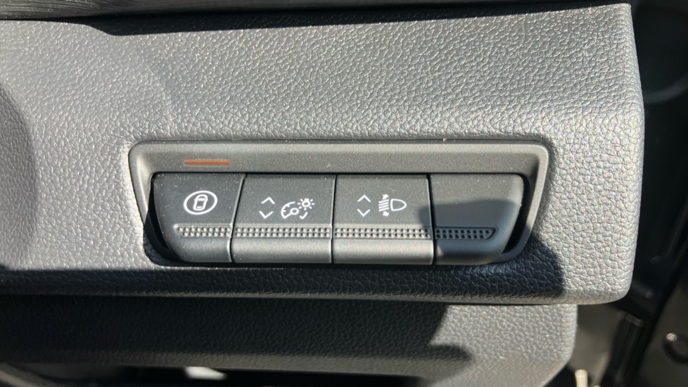 Nissan Primastar 30 L1 Diesel 2.0 dCi 170ps H1 Tekna Crew Van Auto [9 Speed] - Image 22