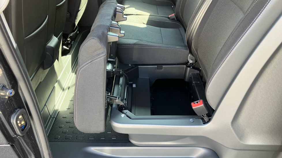 Nissan Primastar 30 L1 Diesel 2.0 dCi 170ps H1 Tekna Crew Van Auto [9 Speed] - Image 44