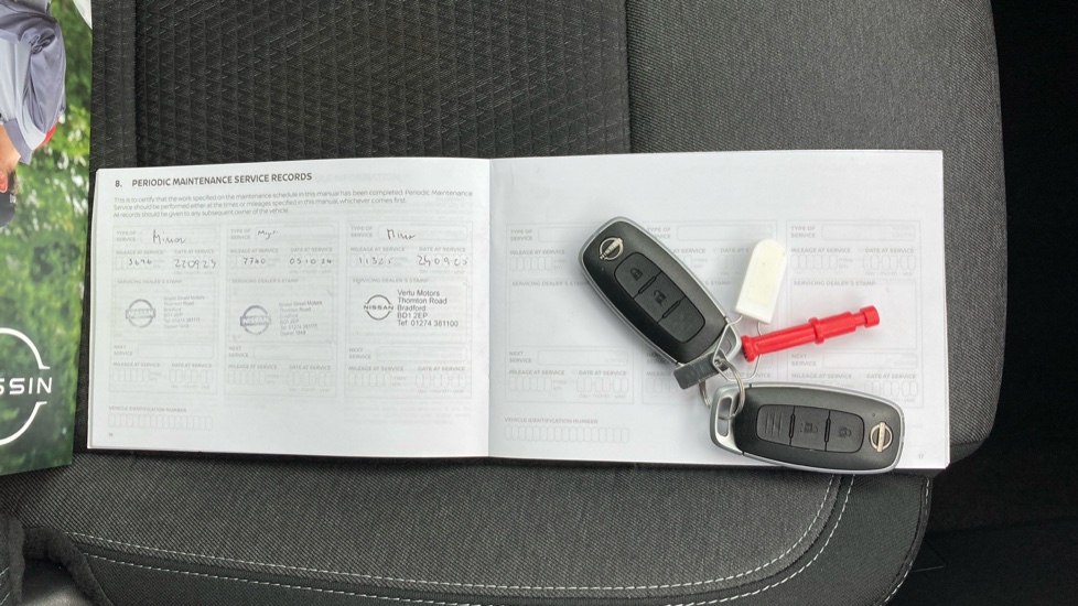Nissan Qashqai 1.3 DiG-T MH N-Connecta 5dr Petrol Hatchback - Image 19