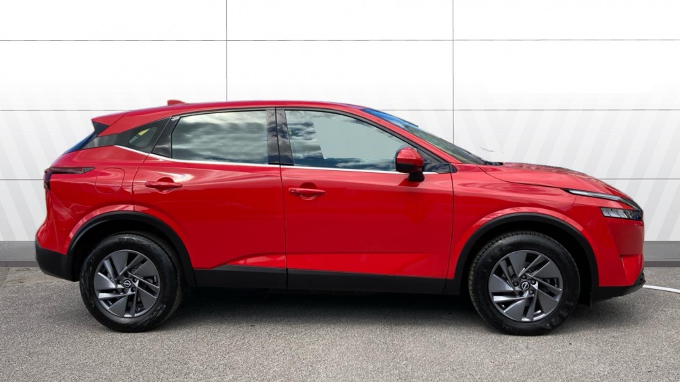 Nissan Qashqai 1.3 DiG-T MH Acenta Premium 5dr Petrol Hatchback - Image 5