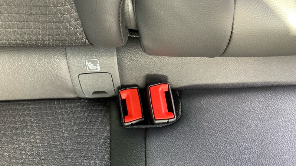 Nissan Qashqai 1.3 DiG-T MH N-Connecta 5dr Petrol Hatchback - Image 17