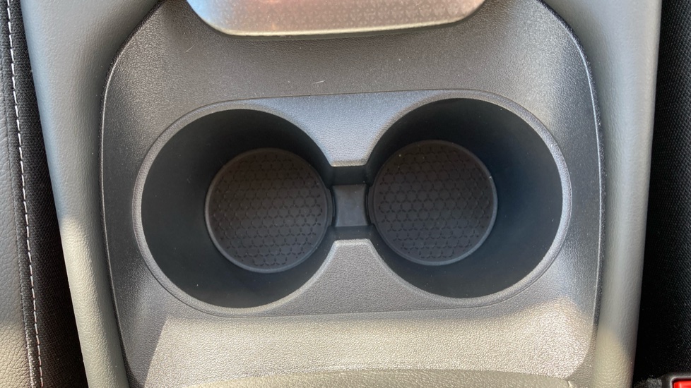 Nissan Qashqai 1.3 DiG-T MH N-Connecta 5dr Petrol Hatchback - Image 28