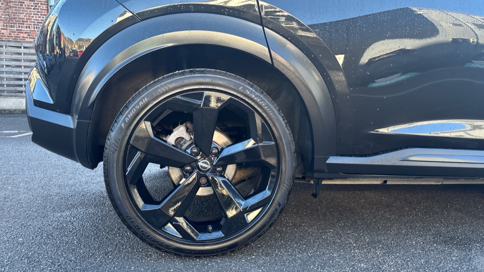 Nissan Juke 1.6 Hybrid Premiere Edition 5dr Auto Hybrid Hatchback - Image 7