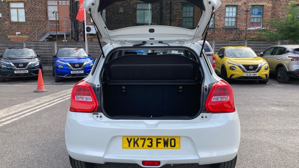 Suzuki Swift 1.2 Dualjet 83 12V Hybrid SZ-L 5dr Petrol Hatchback - Image 4