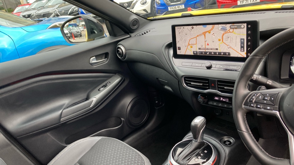 Nissan Juke 1.0 DiG-T N-Connecta 5dr DCT Petrol Hatchback - Image 14