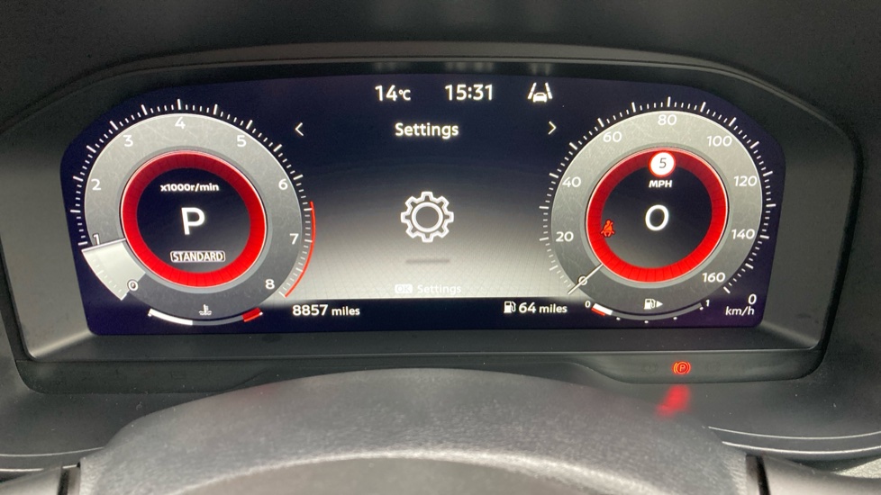 Nissan Juke 1.0 DiG-T N-Connecta 5dr DCT Petrol Hatchback - Image 18