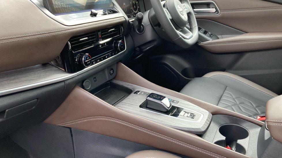 Nissan Qashqai 1.5 E-Power Tekna 5dr Auto Hybrid Hatchback - Image 13