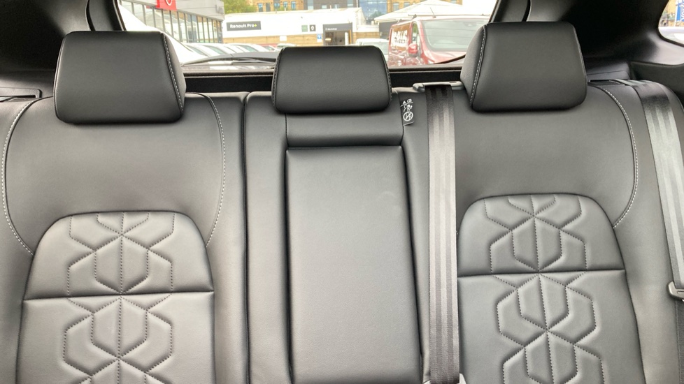 Nissan Qashqai 1.5 E-Power Tekna 5dr Auto Hybrid Hatchback - Image 15