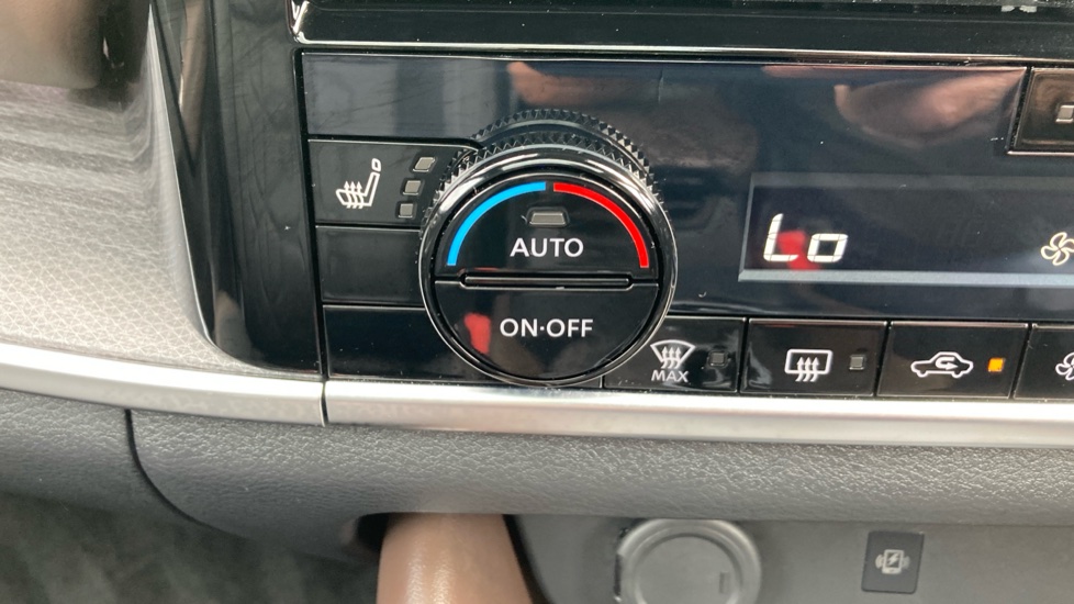 Nissan Qashqai 1.5 E-Power Tekna 5dr Auto Hybrid Hatchback - Image 30